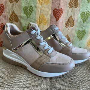 New IMAN Global Chic Lace-Up Wedge Sneaker Size 10m